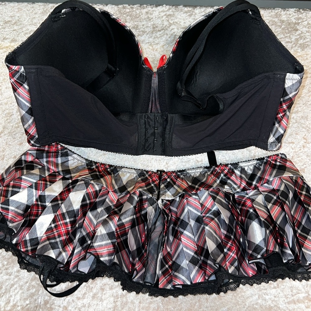 Cacique Black and Red Holiday plaid Bra and skirt - Picture 2 of 3